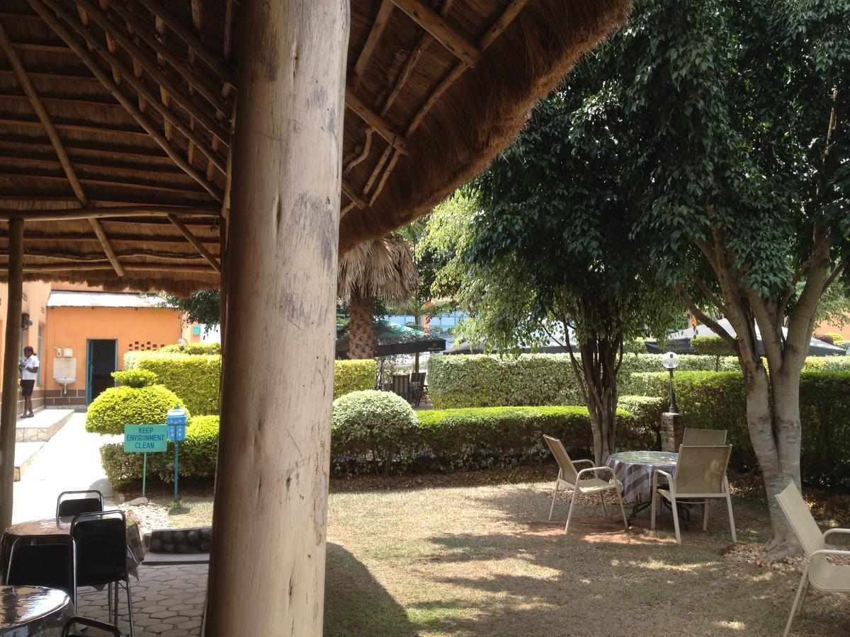 Dayenu Hotel Nyanza Gahondo Exterior photo